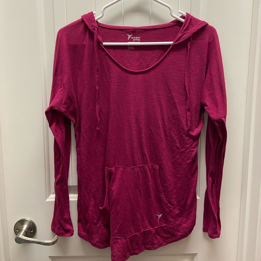 OLDNAVY ACTIVE m magenta long sleeve hoodie